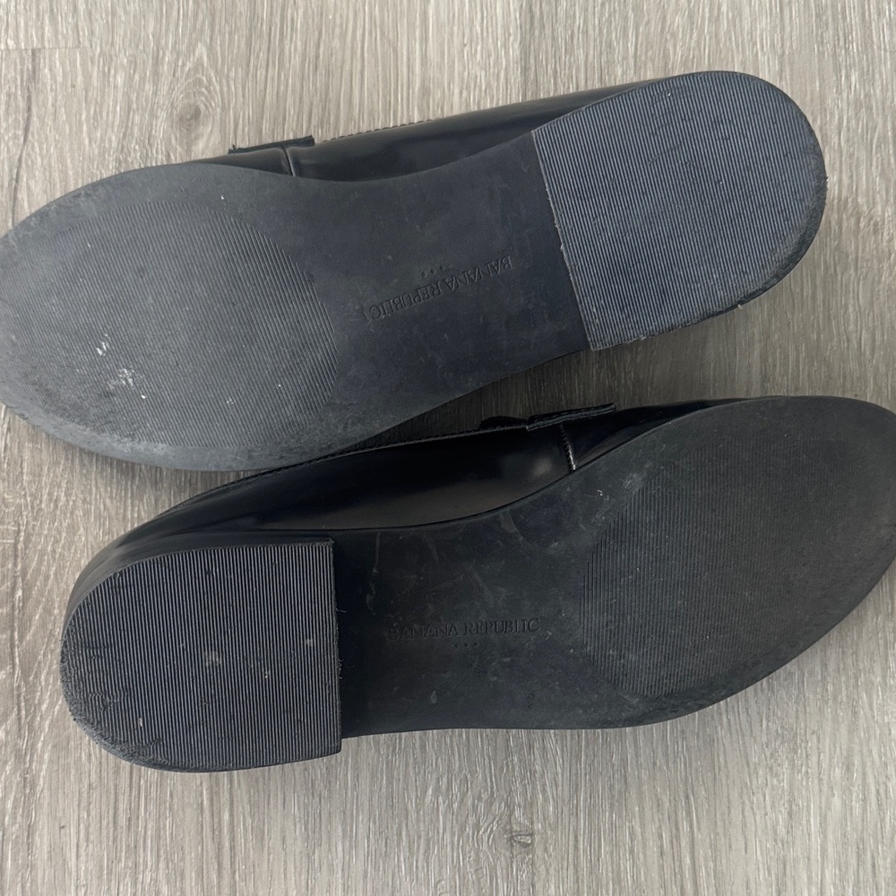 Banana Republic Black Leather Loafers - Picture 4 of 5